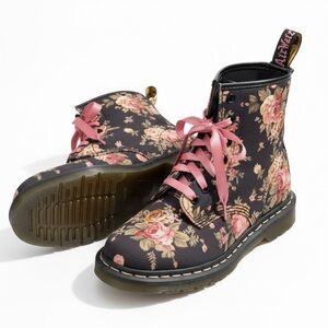Dr. Martens 1460 W Victorian Flowers Black Canvas Boots Size 11